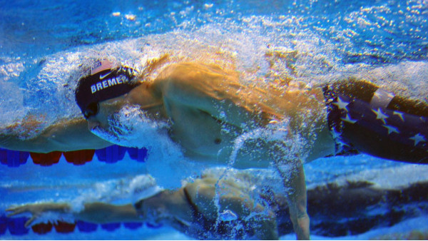 游泳館為什么要用泳池專用除濕機(jī)？