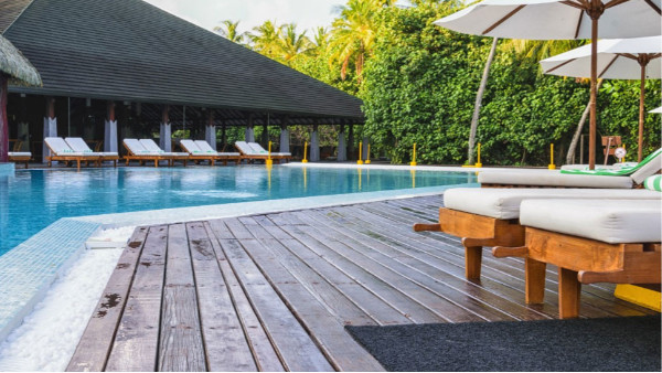 游泳池水處理標(biāo)準要求是什么？